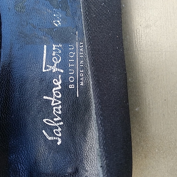 Salvatore Ferragamo Flats - Picture 4 of 12